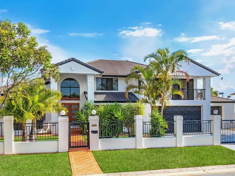 3 Oakmont Street, Carindale QLD 4152
