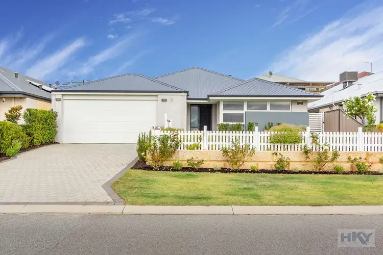 9 Tranquility Crescent, Aveley WA 6069