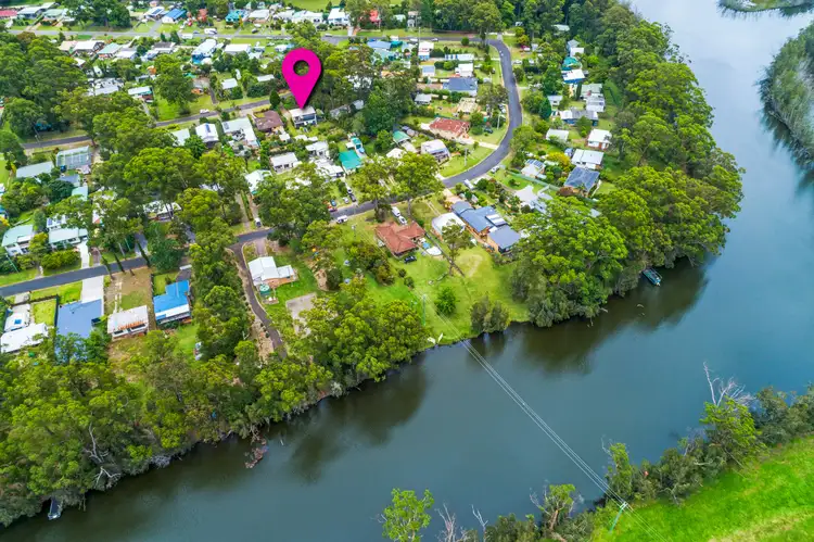 12 Wattle Street, Fishermans Paradise NSW 2539