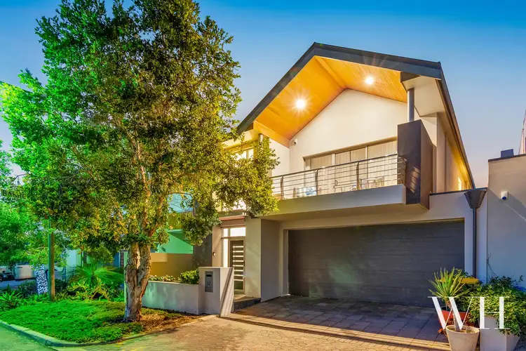 12 Mewstone Crescent, North Coogee WA 6163