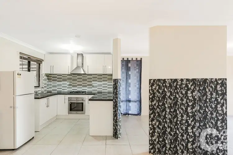 Seventh view of Homely house listing, 15 Werloo Court, Leda WA 6170