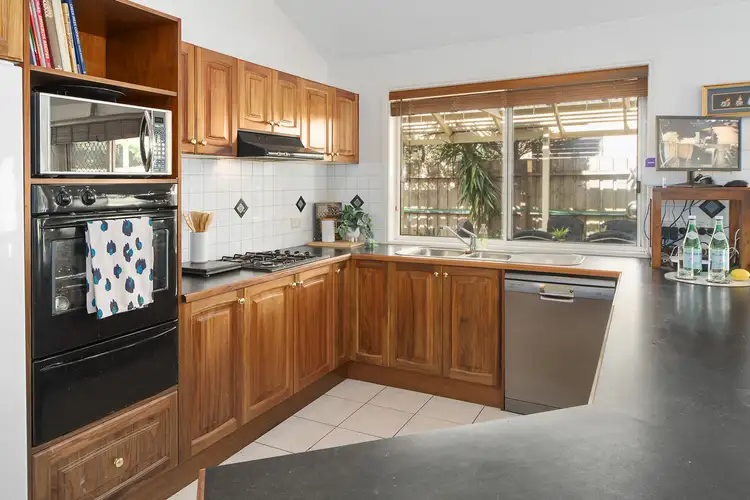 Sixth view of Homely house listing, 19 Jurang Way, Skye VIC 3977