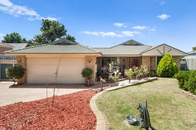 11 John Monash Drive, Skye VIC 3977