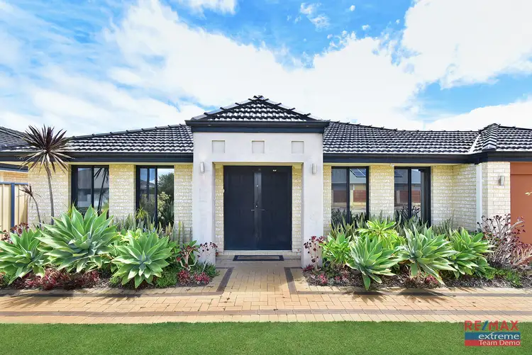 Second view of Homely house listing, 19 Hirundo Bend, Tapping WA 6065