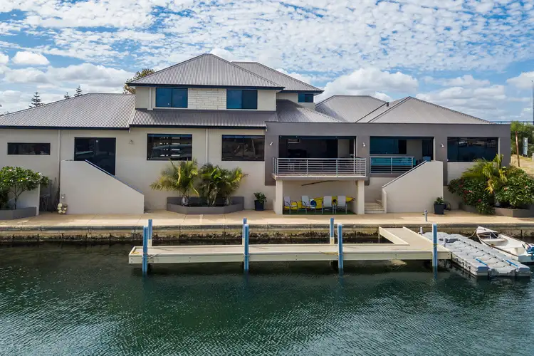 6 Apollo Place, Halls Head WA 6210