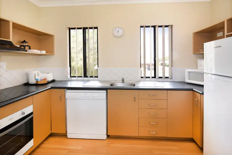 Fifth view of Homely unit listing, 18/19 Earnshaw Road, West Busselton WA 6280