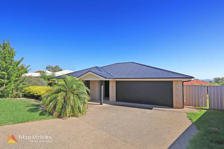 16 Dobell Place, Lloyd NSW 2650