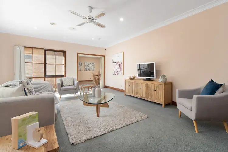 Third view of Homely house listing, 5 Duke Court, Skye VIC 3977