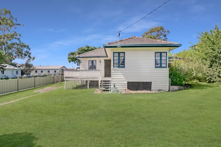 Second view of Homely house listing, 140 Englefield Road, Oxley QLD 4075