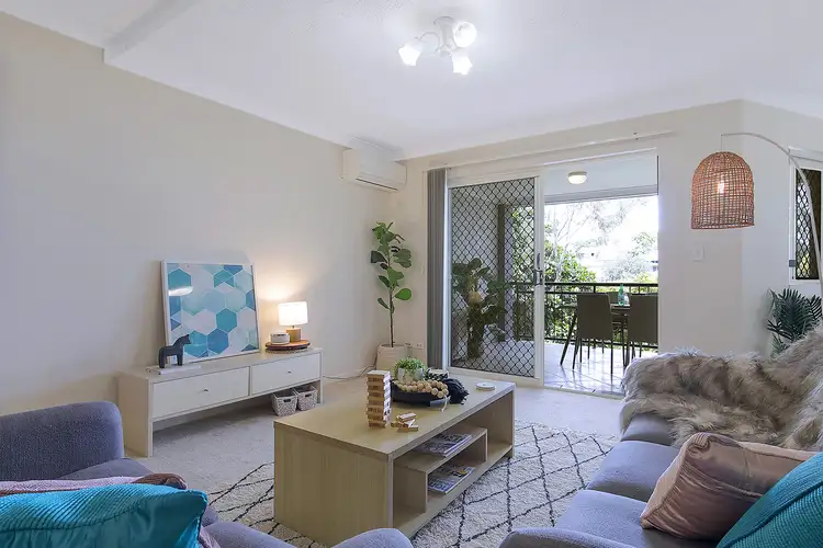 Second view of Homely apartment listing, 4/15 Chatsworth Road, Greenslopes QLD 4120
