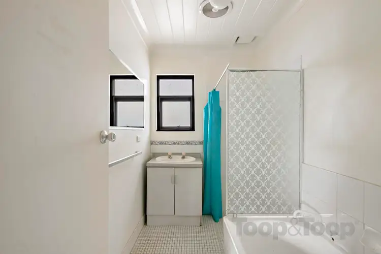 Fifth view of Homely house listing, 19 Harold Lea Way, Hackham SA 5163