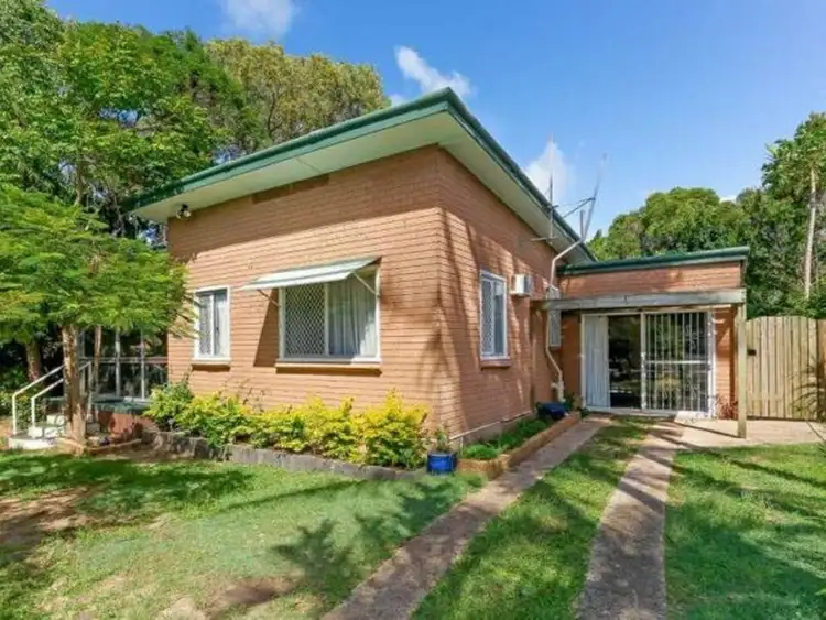 143 Oxley Avenue, Woody Point QLD 4019