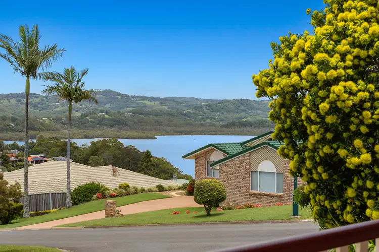 1 Burgundy Court, Tweed Heads South NSW 2486