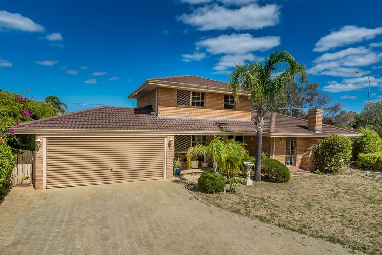 11 Perrona Gardens, Mullaloo WA 6027