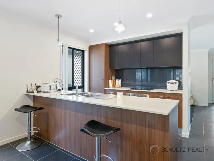 Second view of Homely house listing, 33 Meander Circuit, Holmview QLD 4207