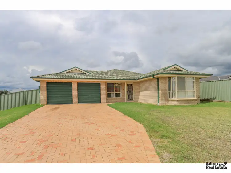 6 Ruby Place, Kelso NSW 2795