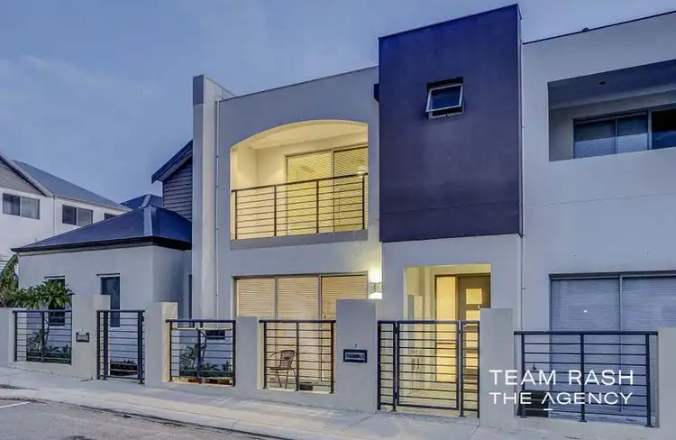 7 Eveleigh Boulevard, Clarkson WA 6030