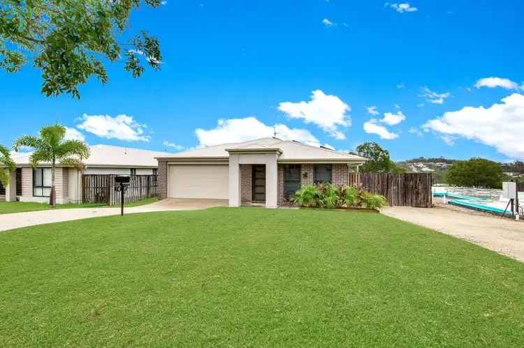 18 Cornforth Crescent, Kirkwood QLD 4680