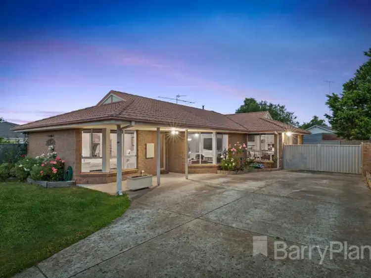 11 Zora Court, Sebastopol VIC 3356