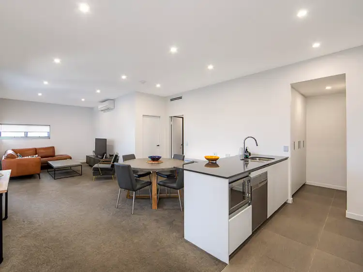 57/8 Hawksburn Road, Rivervale WA 6103