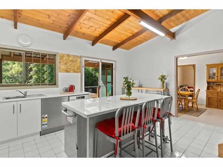 7 McIntosh Road, Chilcotts Grass NSW 2480