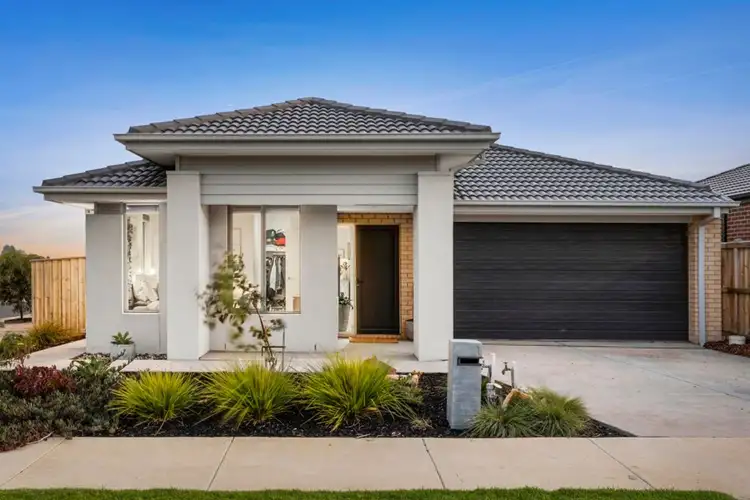 1 Element Circuit, Armstrong Creek VIC 3217