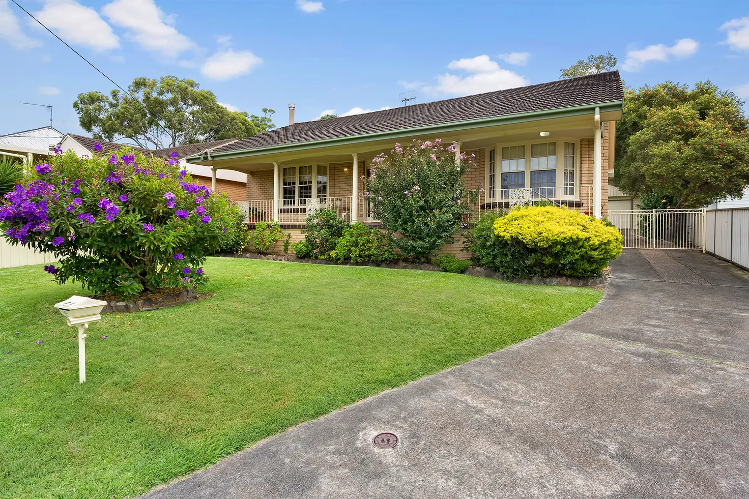 Main view of Homely house listing, 6 Caliente Crescent, Macquarie Hills NSW 2285