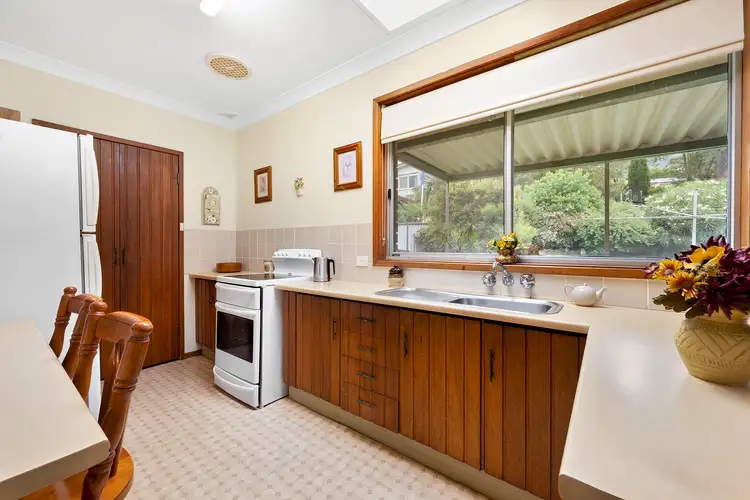 Fourth view of Homely house listing, 6 Caliente Crescent, Macquarie Hills NSW 2285