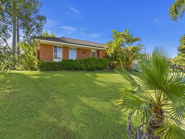 3 Nisic Close, Bateau Bay NSW 2261