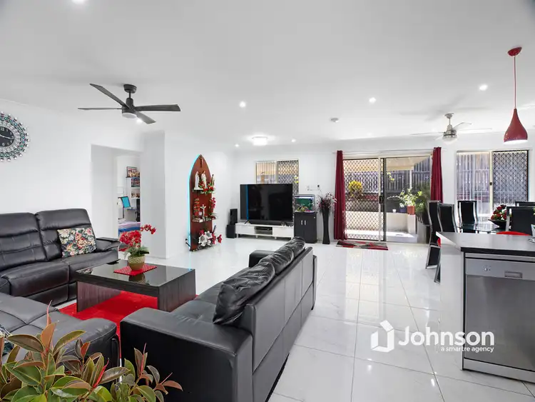 Second view of Homely house listing, 17 Figtree Court, Yamanto QLD 4305