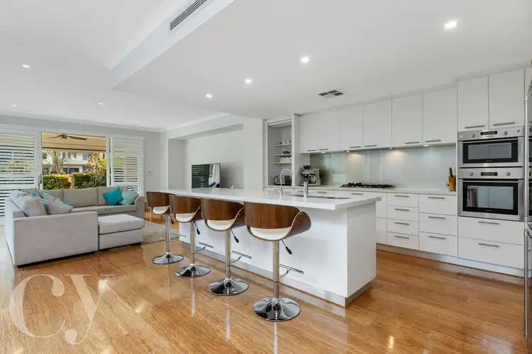 8 Picard Lane, North Coogee WA 6163