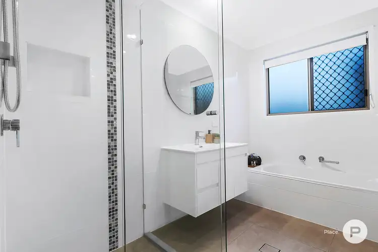 Fifth view of Homely house listing, 4 Camellia Place, Sunnybank Hills QLD 4109