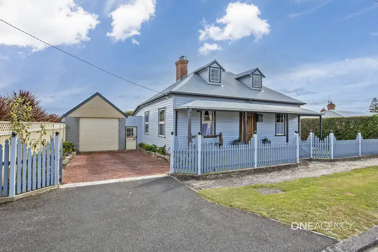 7 Rougemont Street, Stanley TAS 7331
