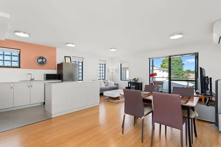 10/3 Beverley Road, Cloverdale WA 6105