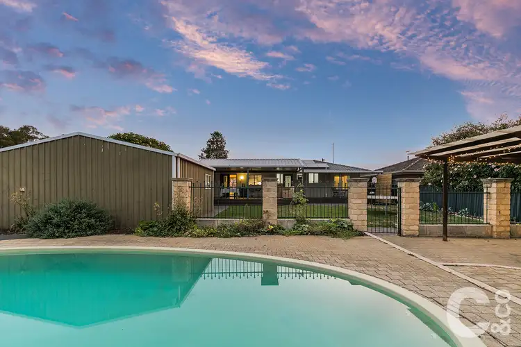 21 Edmund Way, Calista WA 6167