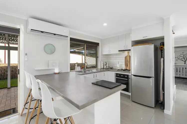 Sixth view of Homely house listing, 1 Bernadette Place, Highland Park QLD 4211