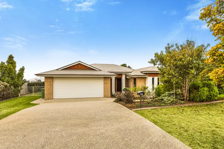 8 Quail Crescent, Highfields QLD 4352