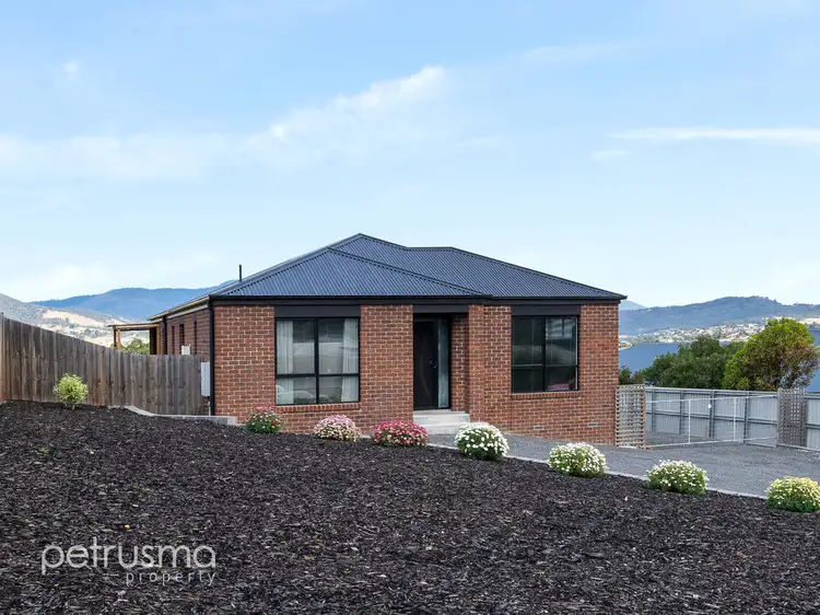 9 Lewis Court, Old Beach TAS 7017