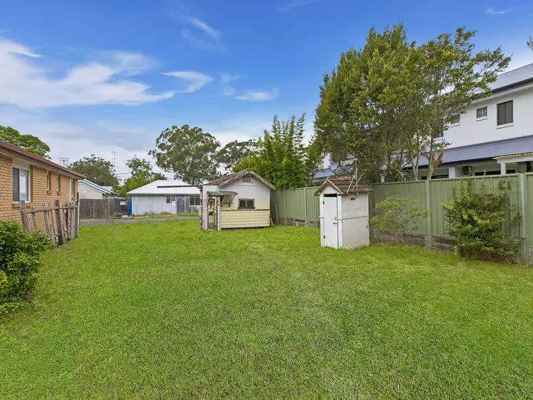 Sixth view of Homely house listing, 10 Barrenjoey Road, Ettalong Beach NSW 2257
