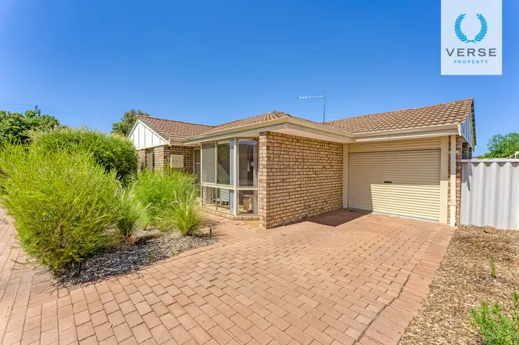 4/6 Farnaby Lane, Beckenham WA 6107