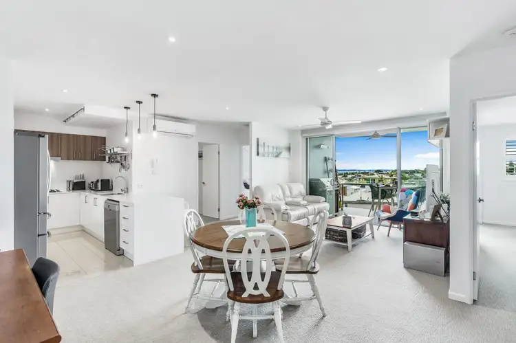 Third view of Homely apartment listing, 24/70 Bay Terrace, Wynnum QLD 4178