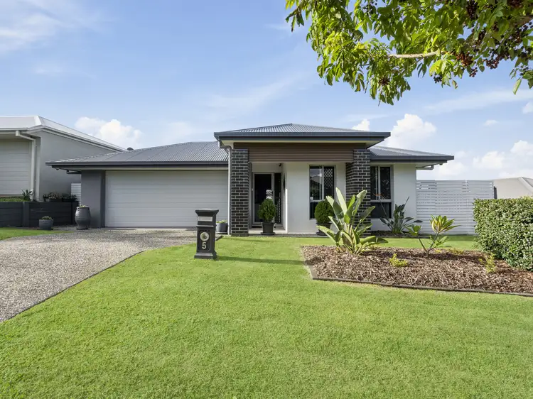 5 Greenvale Crescent, Maudsland QLD 4210