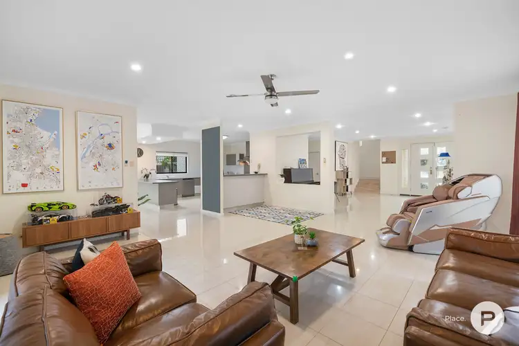 49 Mount Archer Road, Parkinson QLD 4115