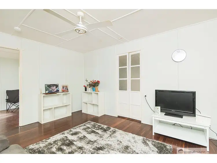 Fifth view of Homely semi-detached listing, 19 Thomasson Street, Park Avenue QLD 4701