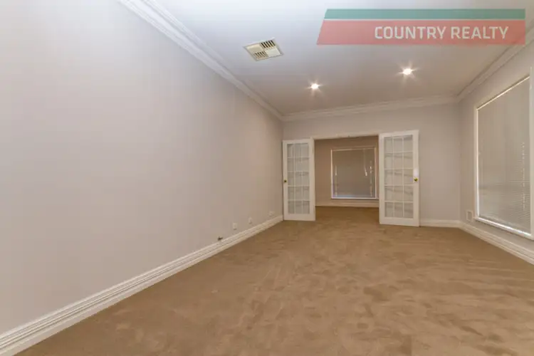 16 Gibbings Street