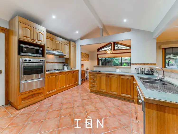 Sixth view of Homely house listing, 10 Sinatra Way, Cranbourne East VIC 3977