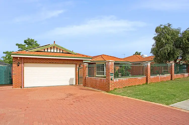 11 Heathfield Drive, Landsdale WA 6065