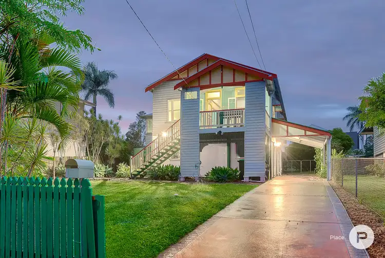 16 Combles Road, Camp Hill QLD 4152