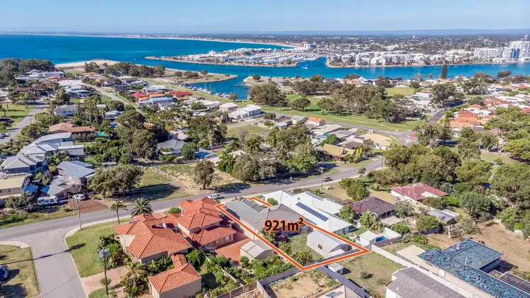 41 Leighton Road, Halls Head WA 6210
