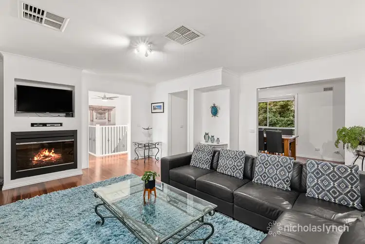 Second view of Homely house listing, 7 Kim Close, Frankston South VIC 3199